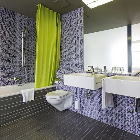 Castell 4* 추오츠