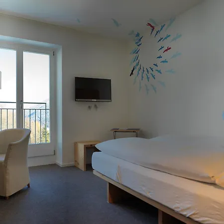 Отель Castell 4*