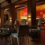 Castell Otel