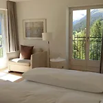 Castell Otel Zuoz