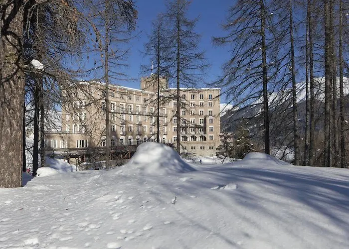 Castell Szálloda Zuoz